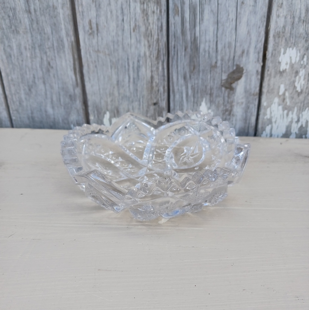 Lead Crystal Bowl Candy Dish 5" Cut Glass Saw‎ Tooth Vintage Round SmallI - Picture 3 of 5